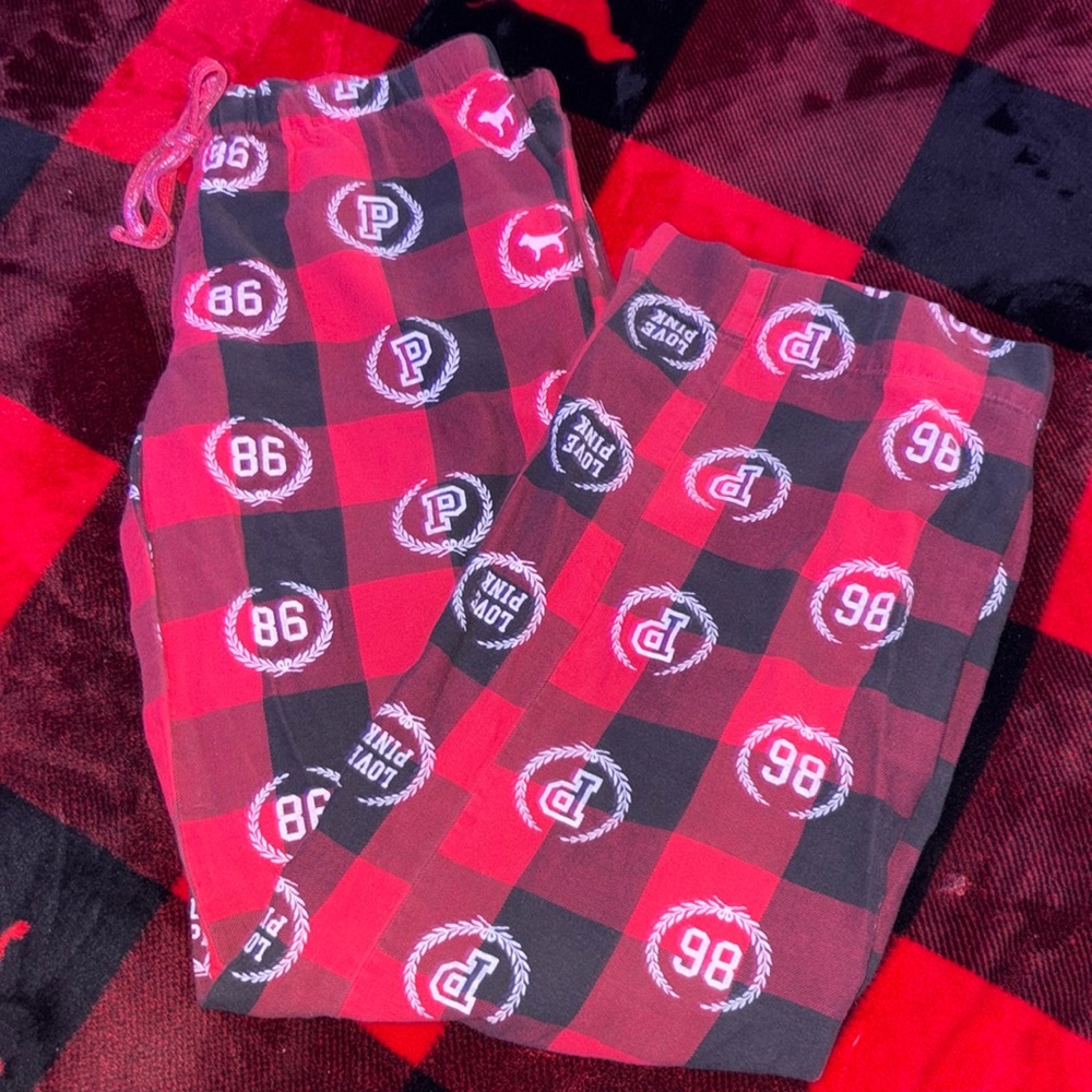 HTF PINK VICTORIAS SECRET RED AND BLACK BUFFALO CHECKERED PLAID